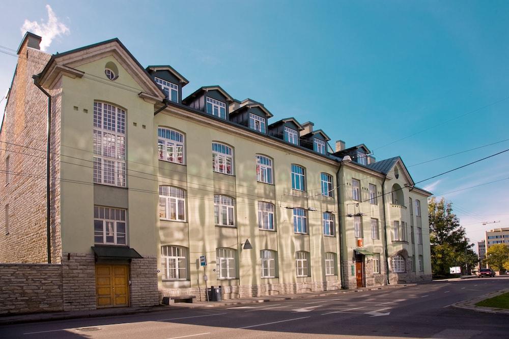 City Hotel Tallinn By Unique Hotels Exterior photo